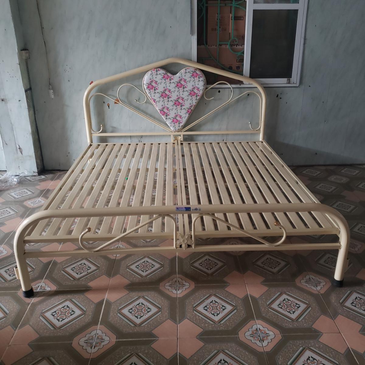 Giuờng Sắt  1m6*2m Hải Phòng.